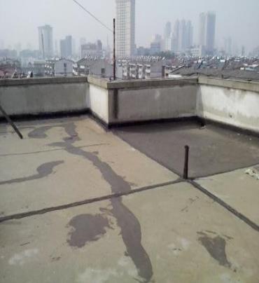 泌阳漏水维修 楼顶漏水是什么原因，楼顶漏水维修方法是什么?